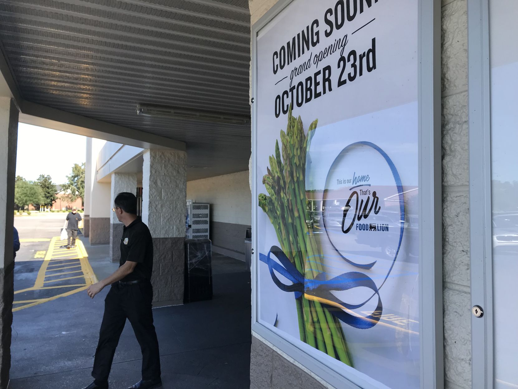 Food Lion sign Goose Creek store